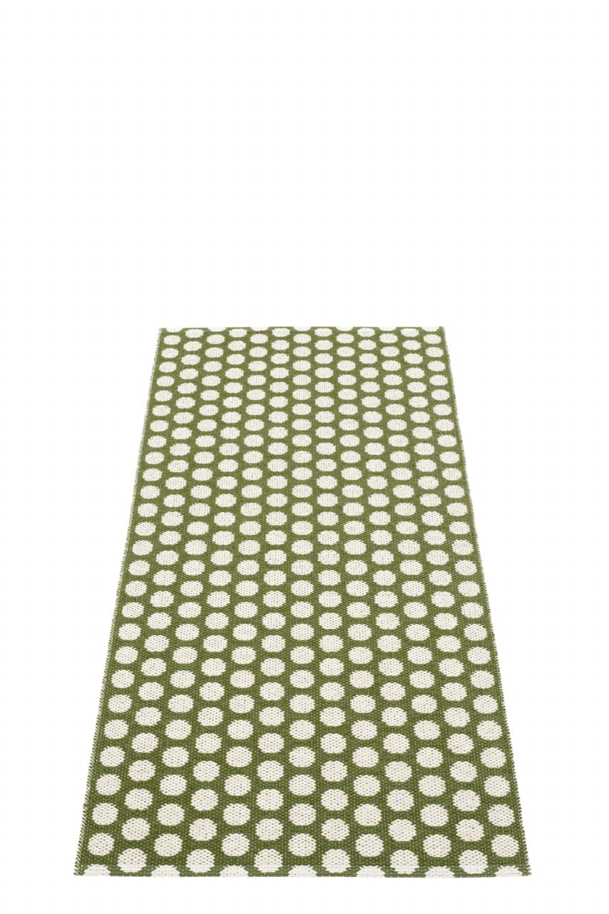 Pappelina-Teppich-Noa-Dark Olive Vanilla-Warm Grey Edge