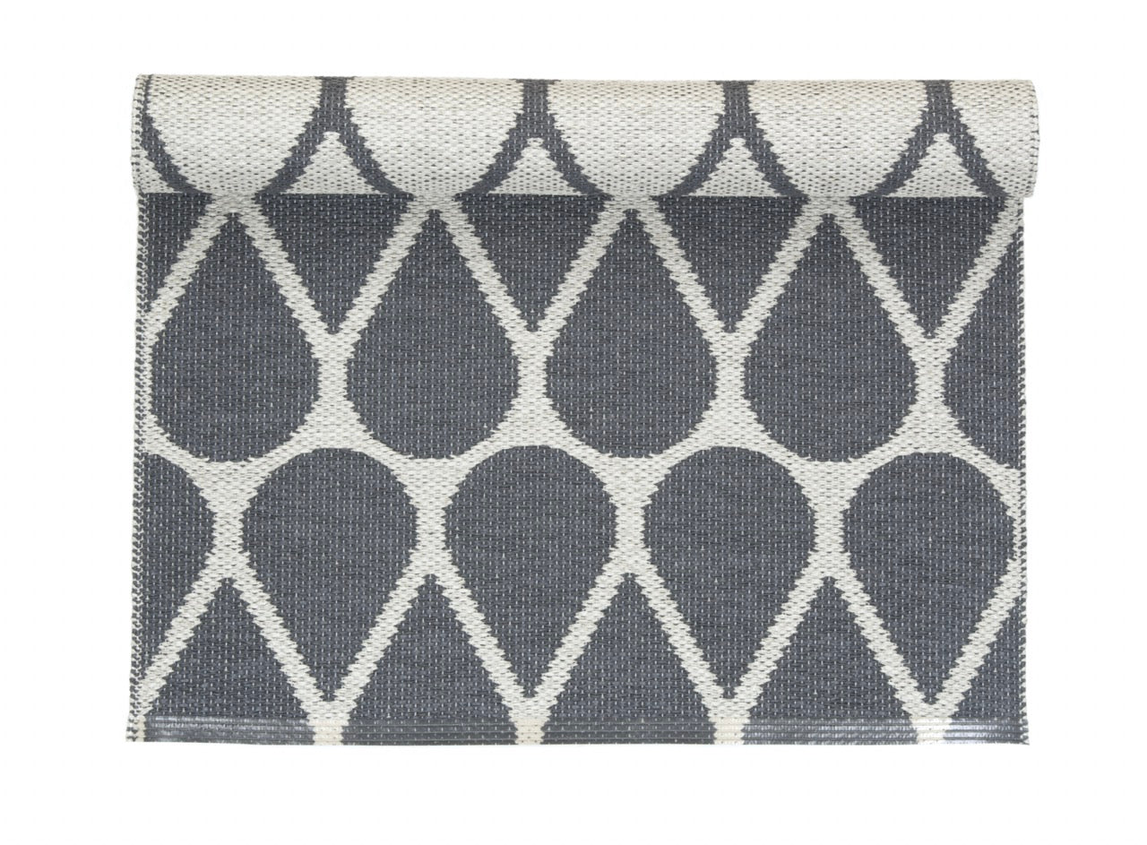 Pappelina-Teppich-Otis-Granit-Fossil-Grey