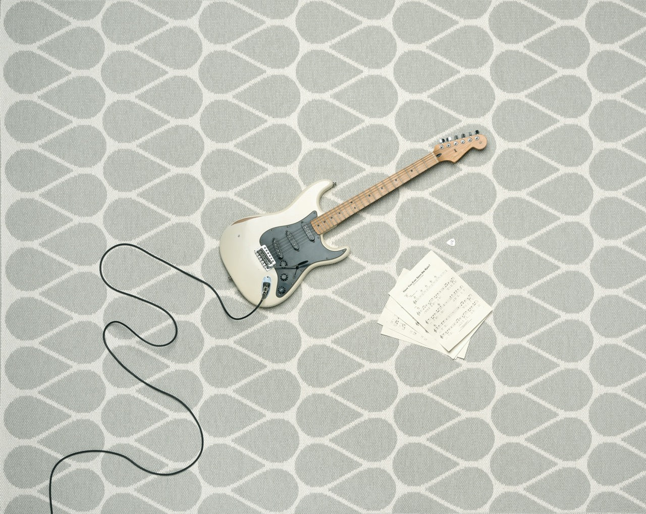 Pappelina-Teppich-Otis-linen-vanilla