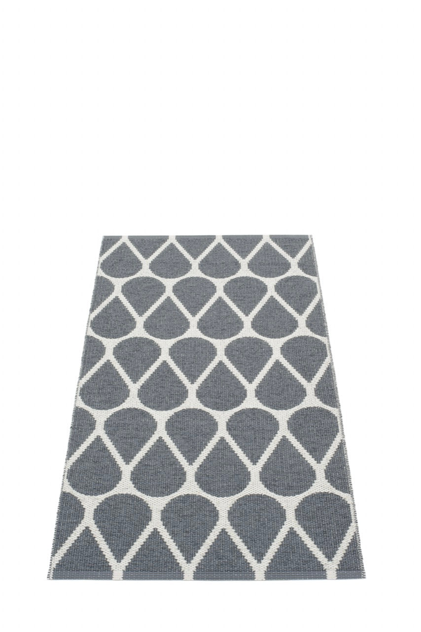 Pappelina-Teppich-Otis-Granit-Fossil-Grey