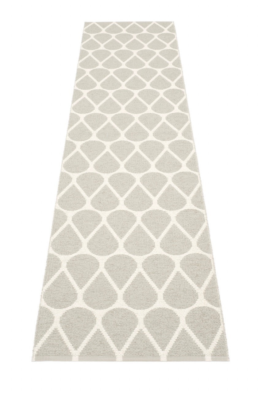 Pappelina-Teppich-Otis-linen-vanilla