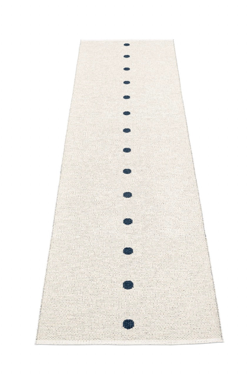 Pappelina-Peg-Dark-blue-vanilla-Carpet