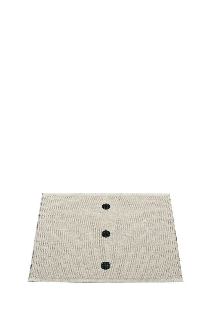 Pappelina-Peg-Black-Carpet