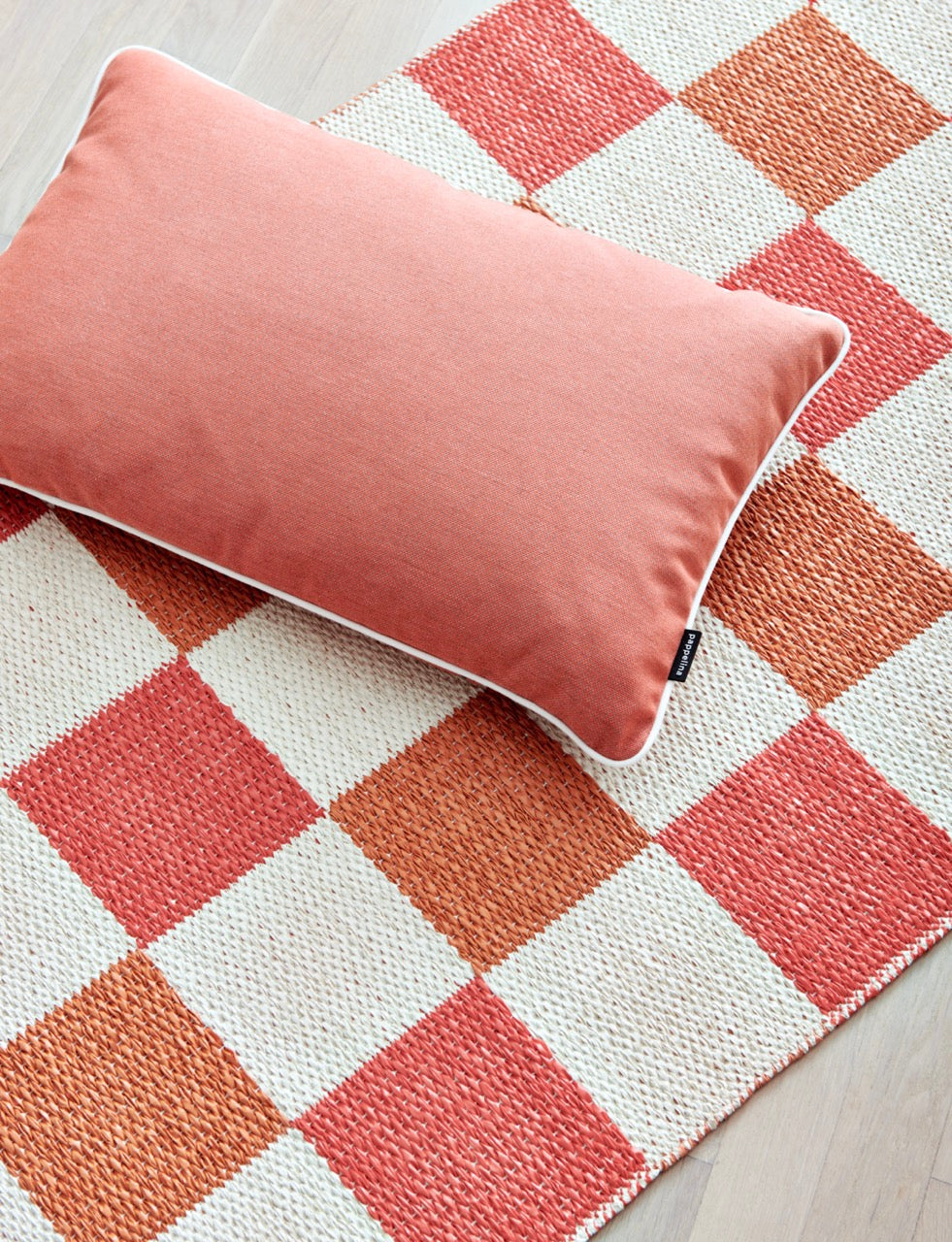 Pappelina-Pix-Flamingo-Carpet