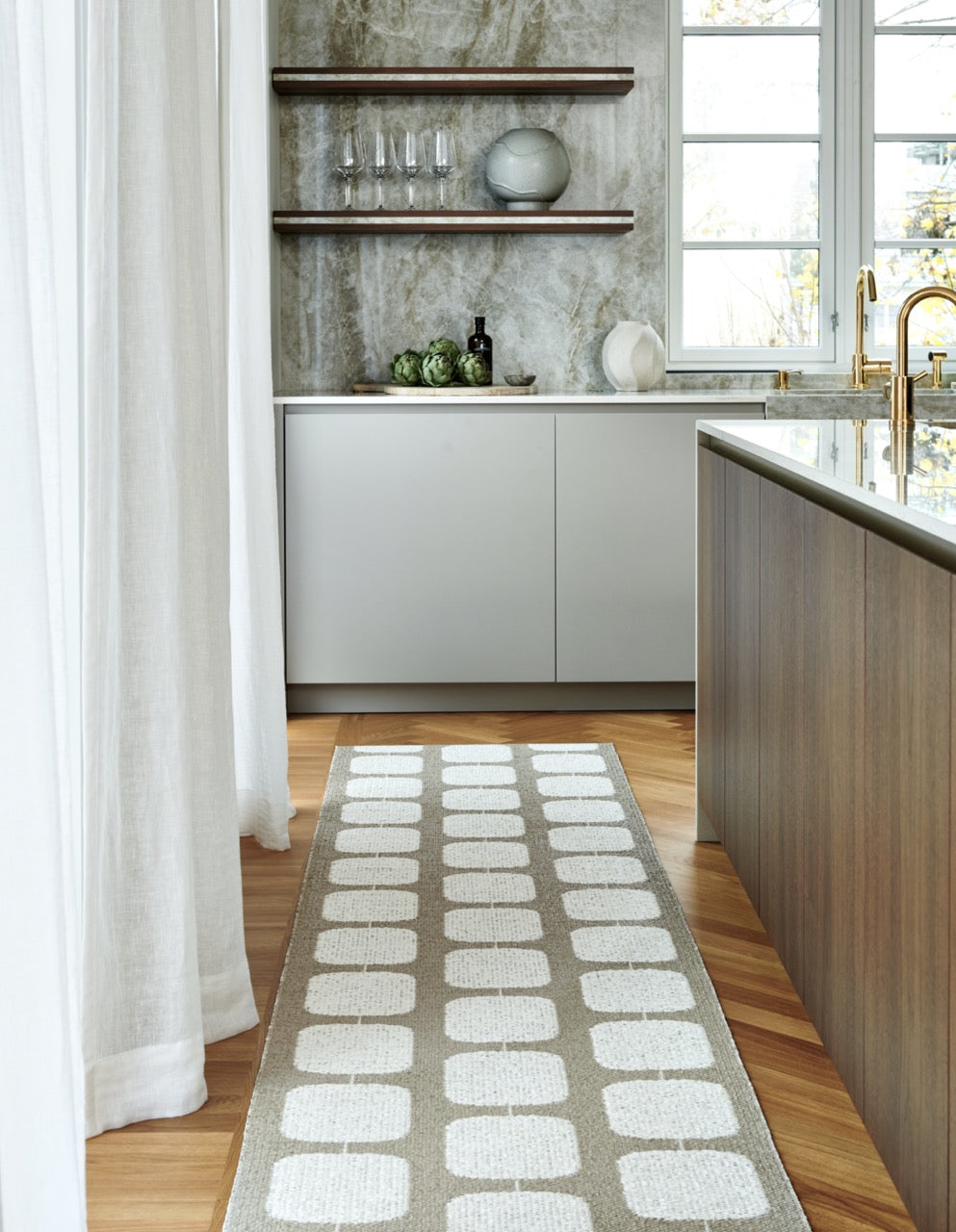 Pappelina-Sten-Carpet-Nougat