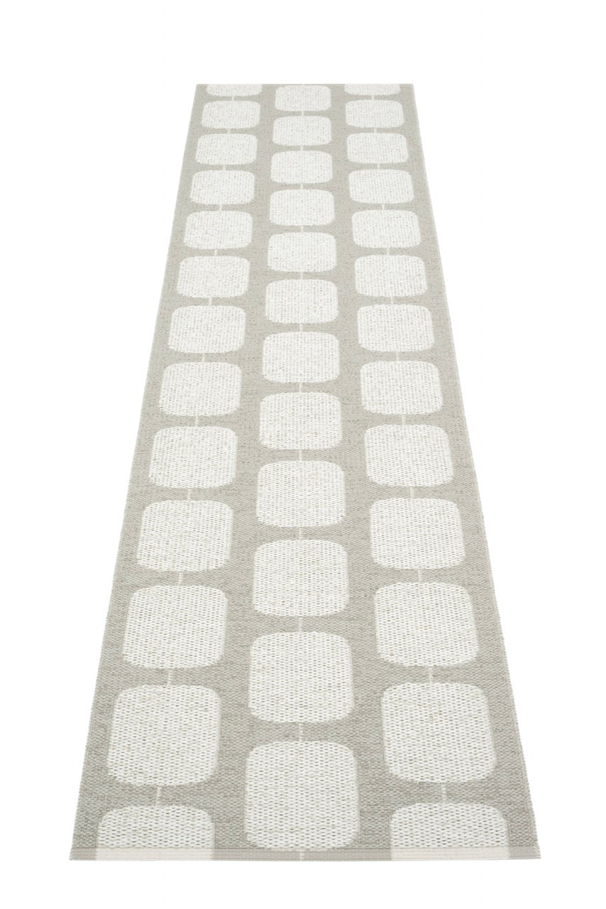 Pappelina-Sten-Carpet-Warm-Grey-fossil-grey