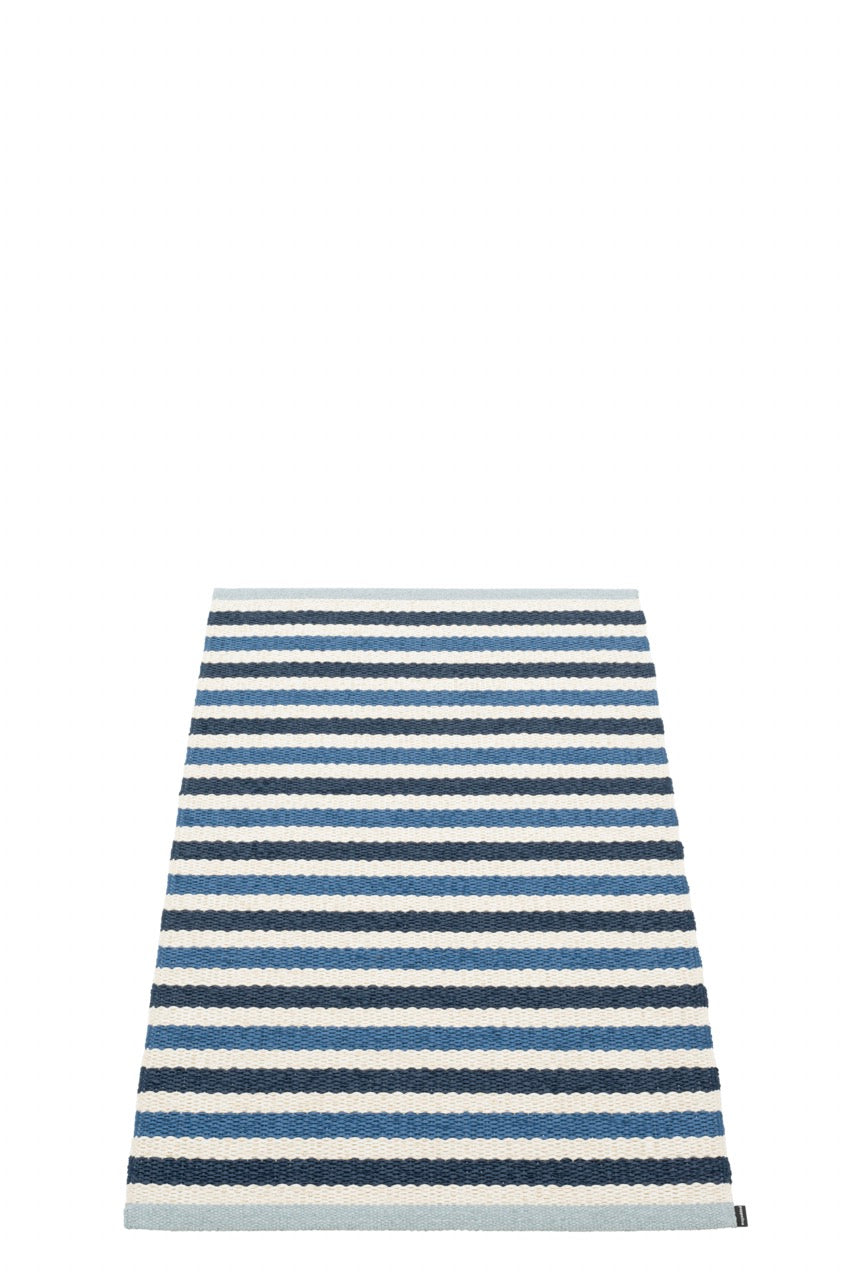 Pappelina-Carpet-Denim-Dark-blue-vanilla