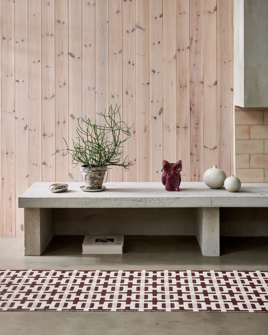 Pappelina-Carpet-Tom-Burgundy