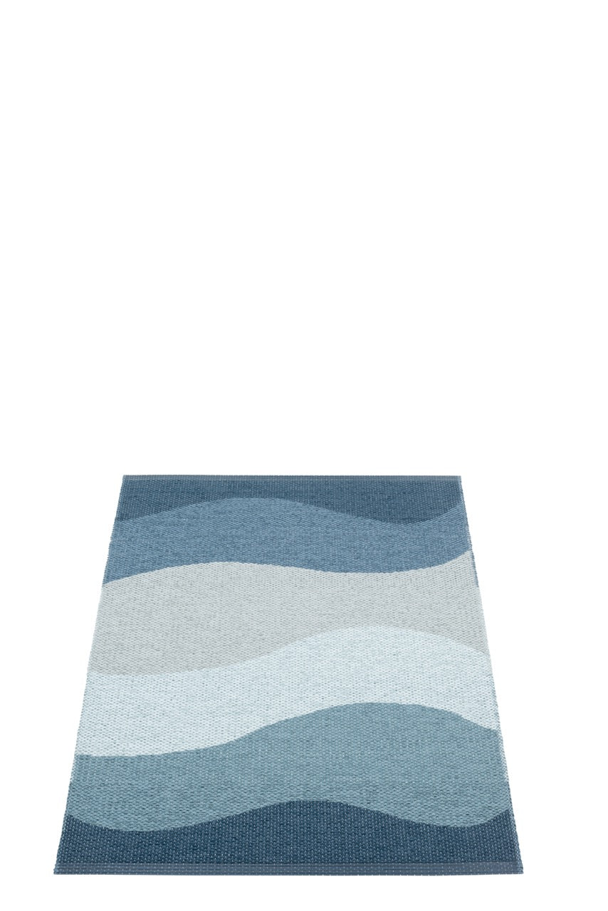 Pappelina-Urvi-Carpet-Water