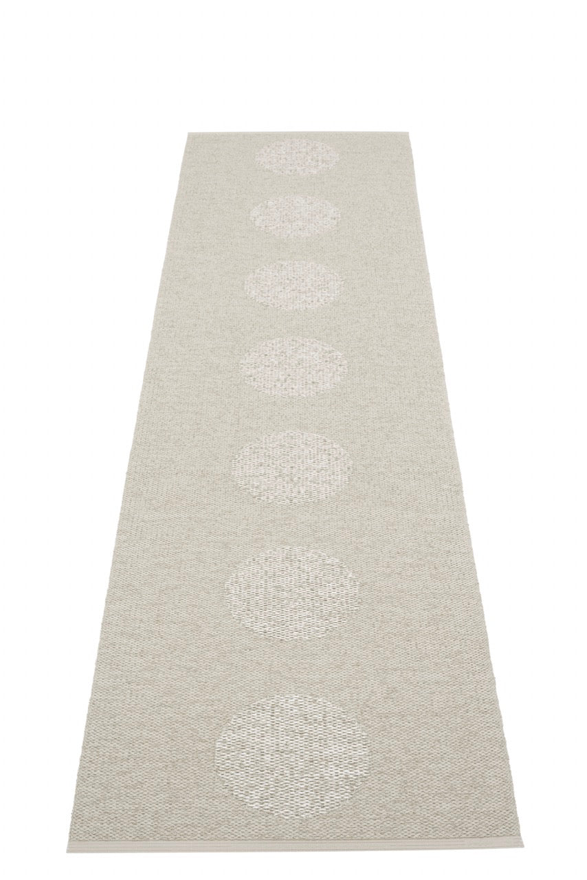 Pappelina-Vera-2.0-Linen-Carpet
