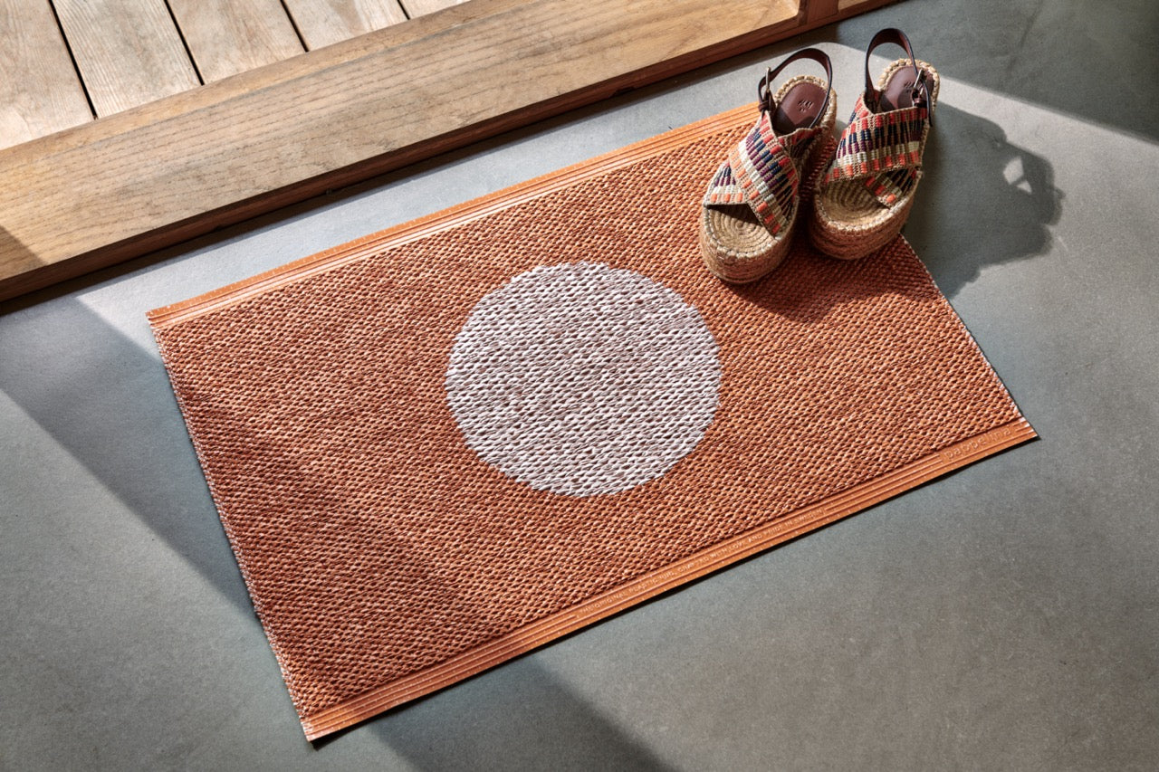 Kleiner Teppich ideal für Eingangsbereiche - pflegeleicht und waschbar.