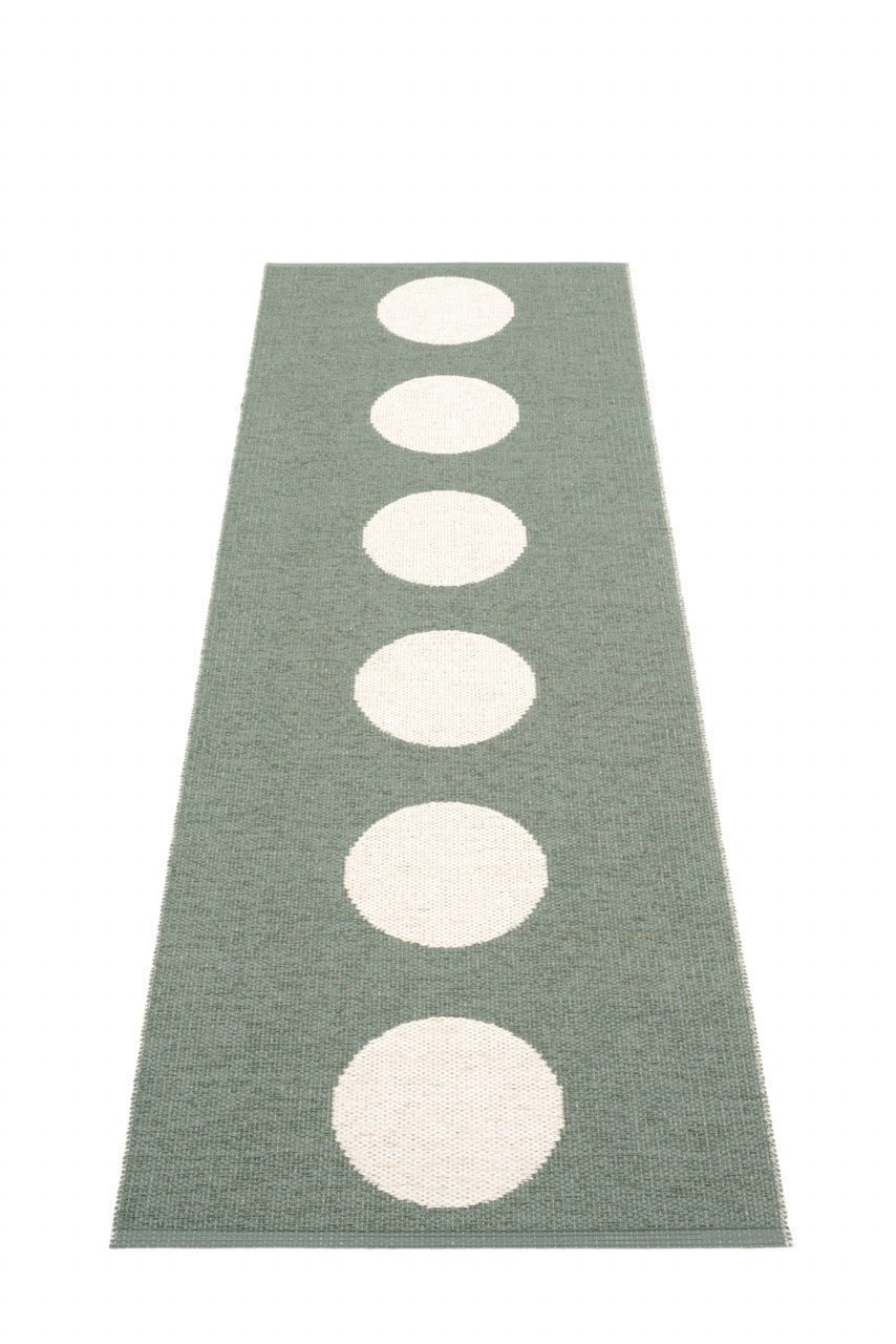 Pappelina-Vera-Army-Carpet