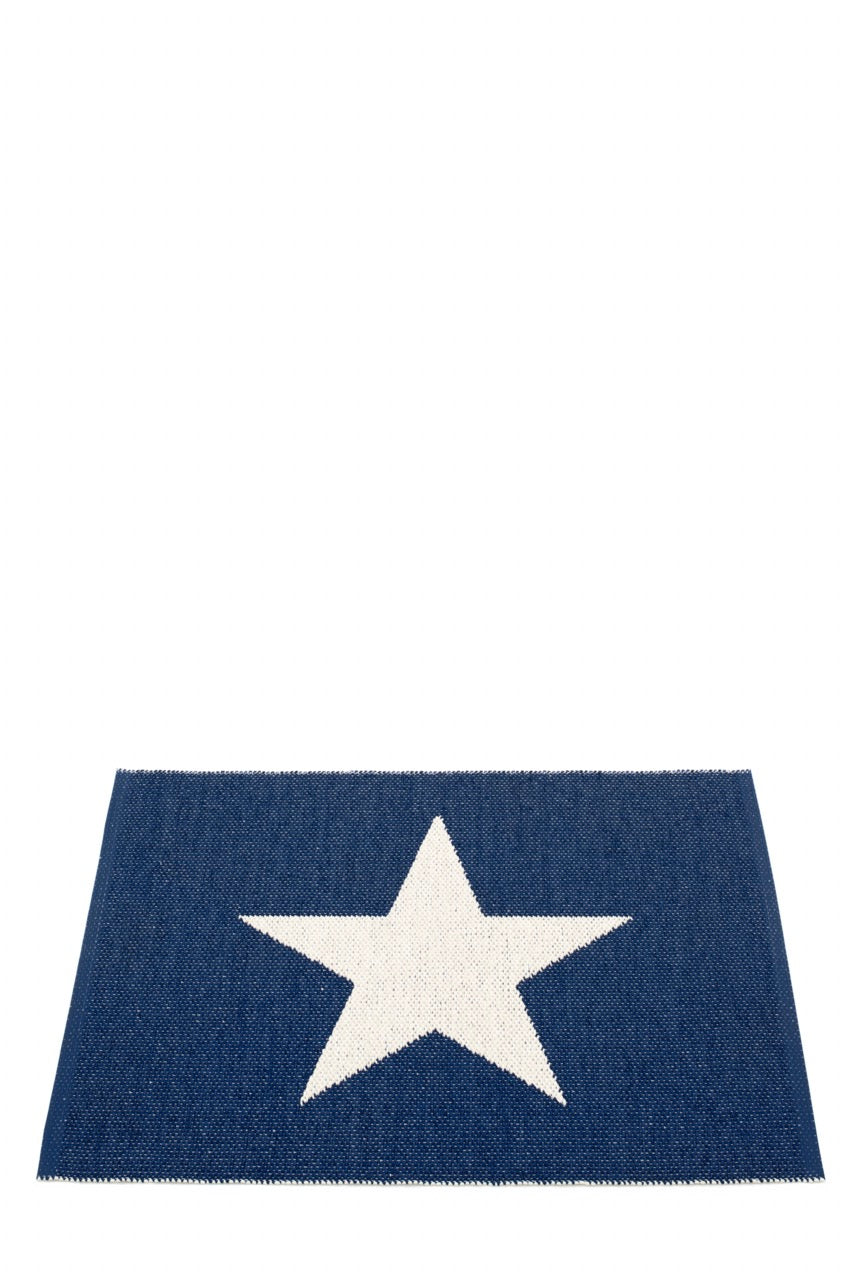 Pappelina-Viggo-dark-blue-carpet