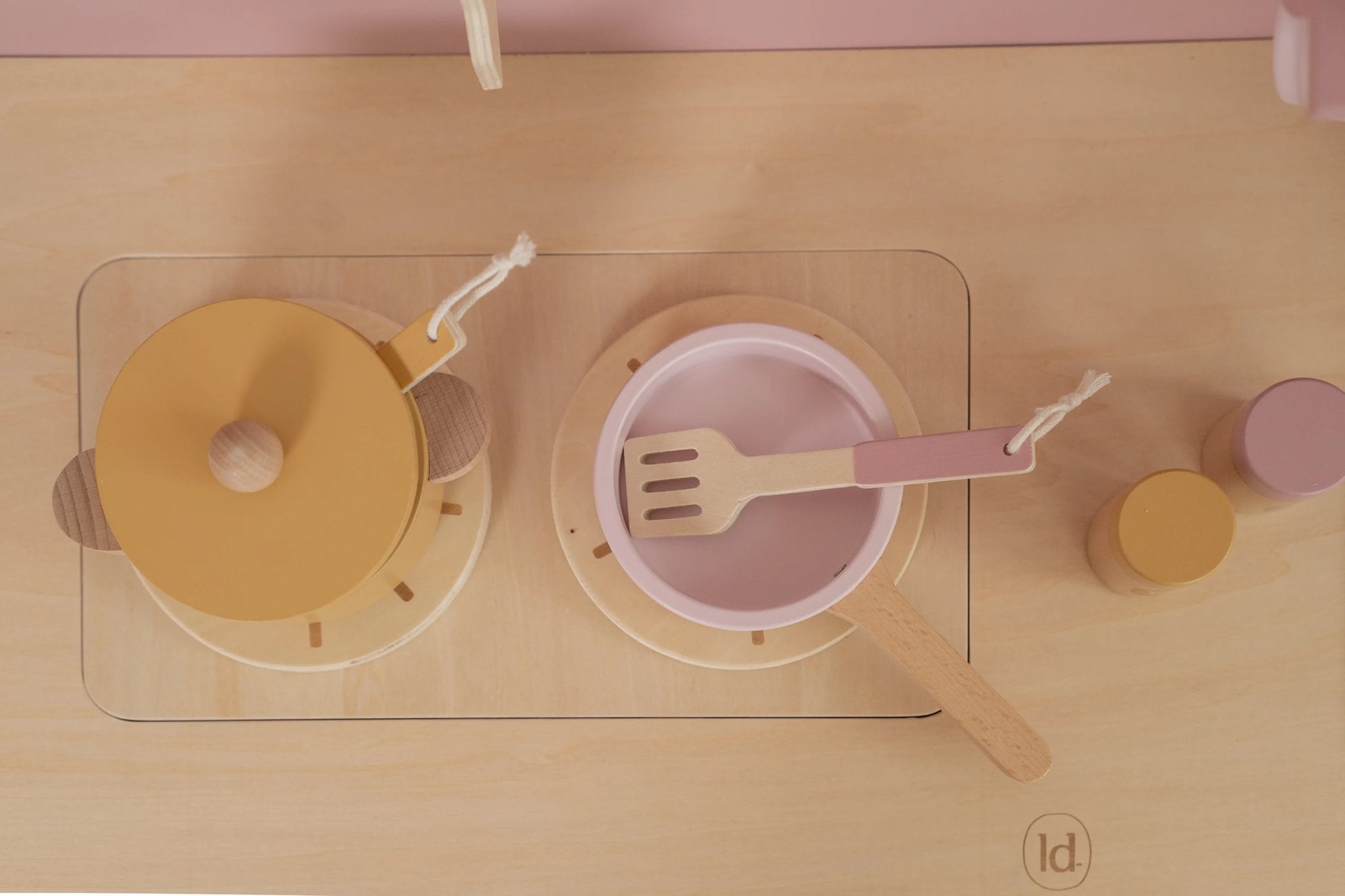 Little-Dutch-Wooden-Kitchen-pink-FSC-LD2501