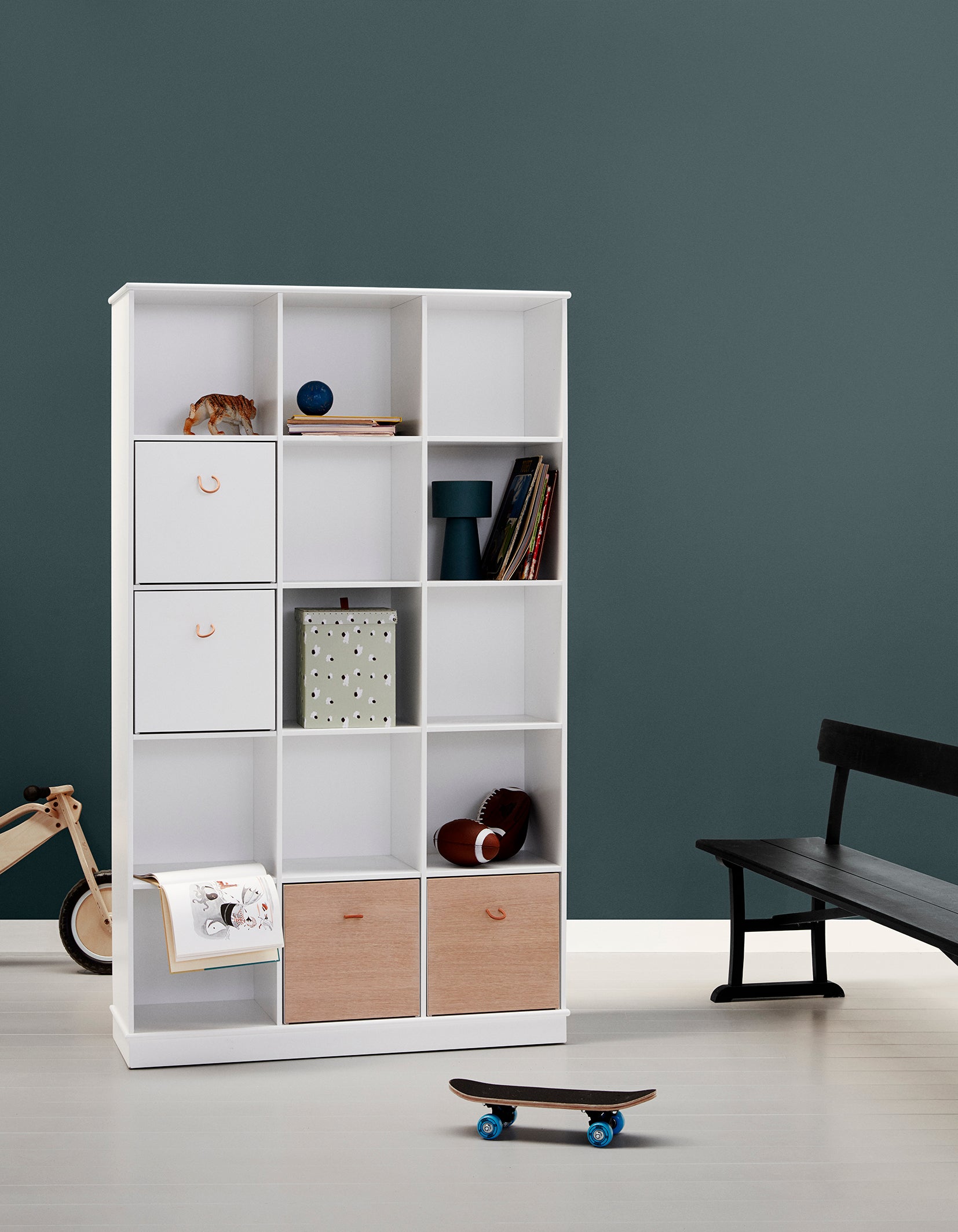 Oliver Furniture Wood shelf 3 x 5 vertical, with base