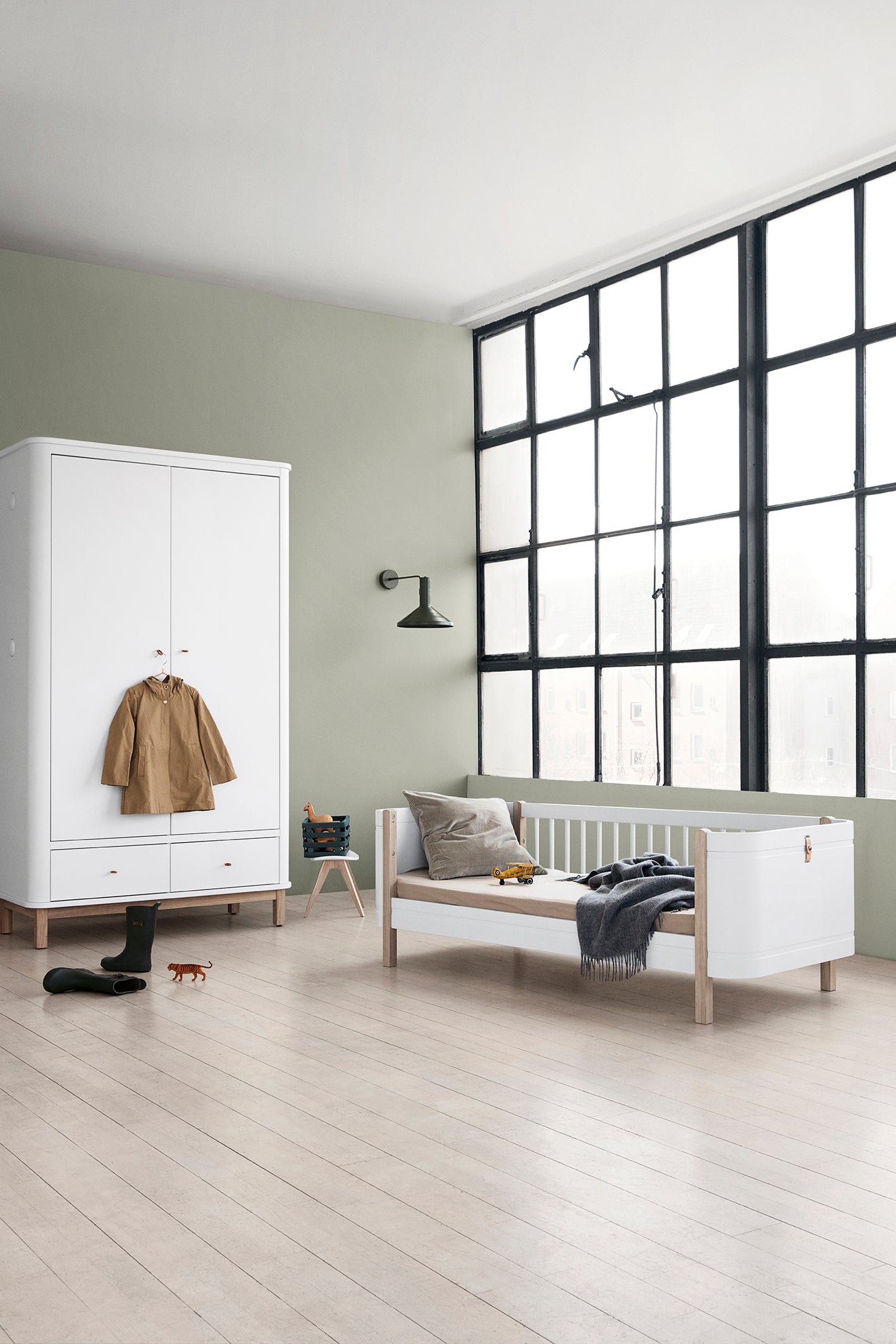 Oliver Furniture-Mini+ basic