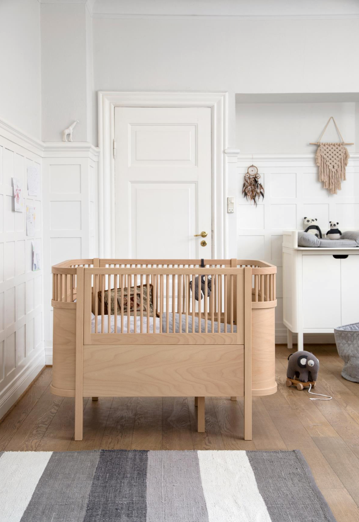 Sebra Baby- und Kinderbett Wooden Edition