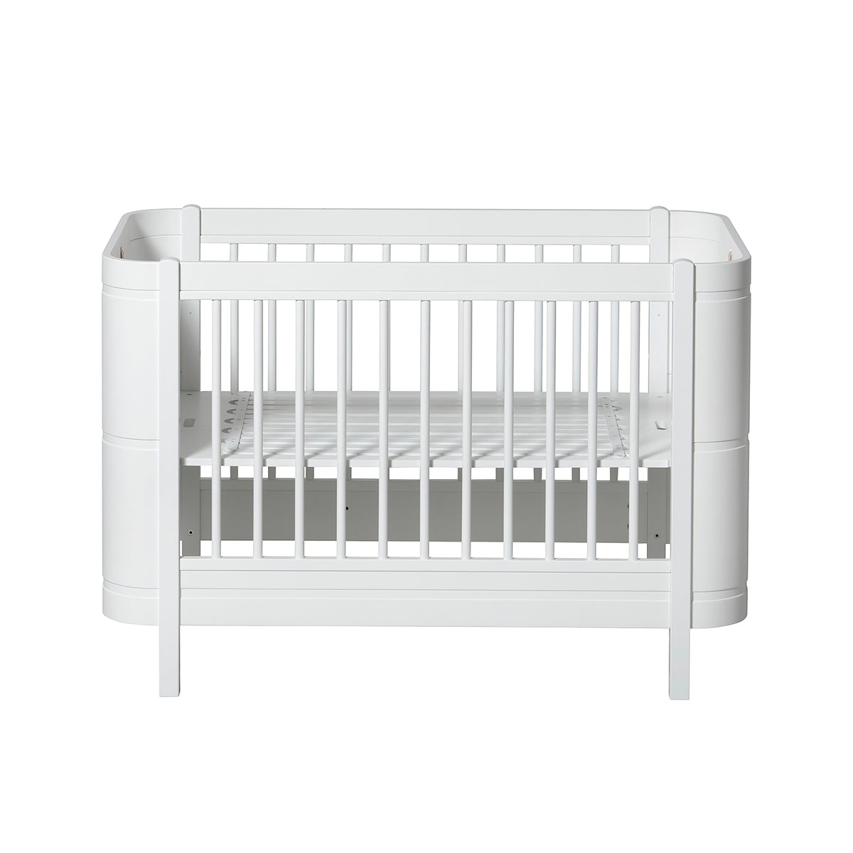 Oliver Furniture Wood Mini+ basic Babybett inkl. Umbauset zum Juniorbett, weiss/Eiche oder weiss
