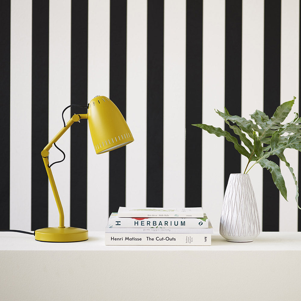 Super Living Dynamo table lamp, matt mustard