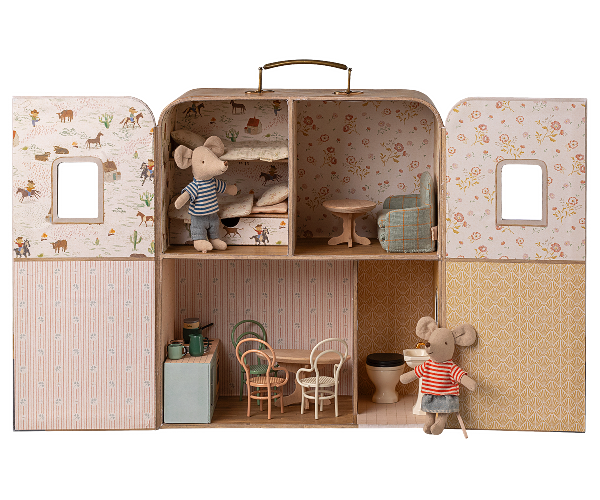 Maileg-SuitCasa-little-sister-and-little-brother-mouse-11-5205-00