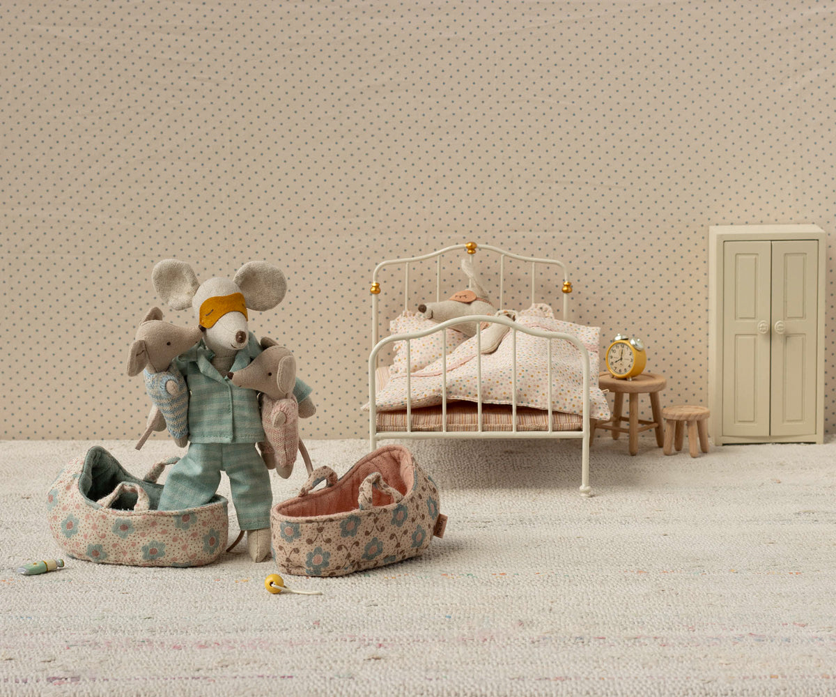 Maileg-Babymaus-in-Tragetasche-17-5004-00