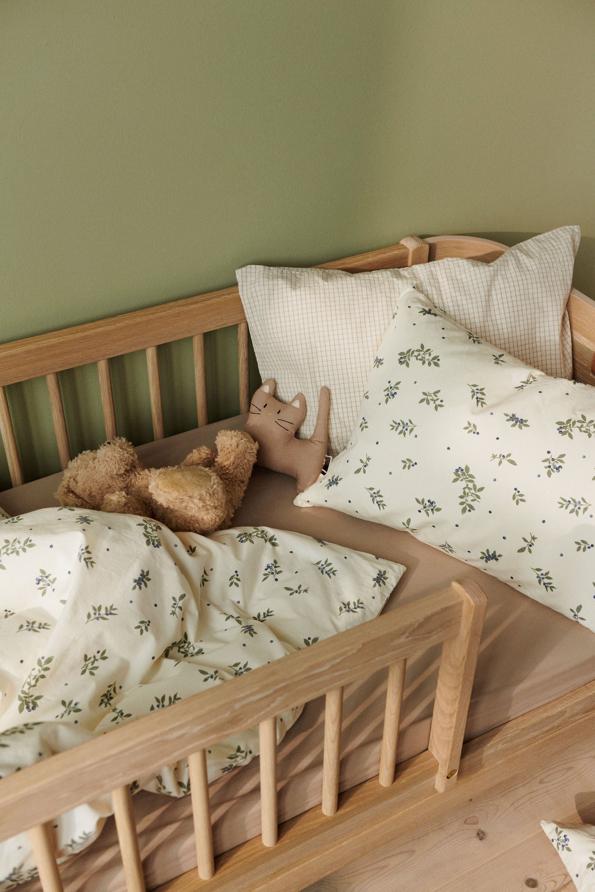 Dear-April-Duvet-cover-Bettwäsche-Blueberries-2-100135-25-2-100140-25