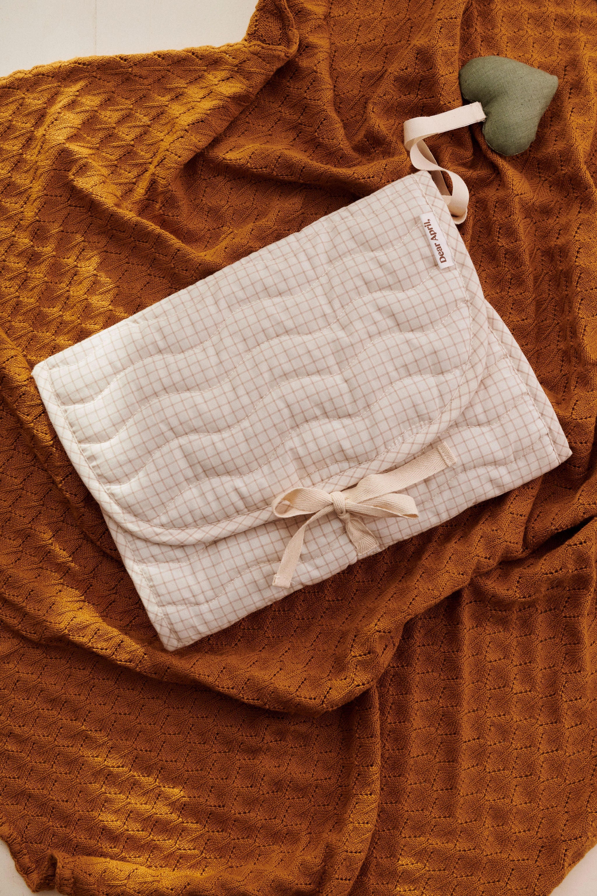 Dear-April-Wickelunterlage für unterwegs-River-Mini-Check-3-127-22