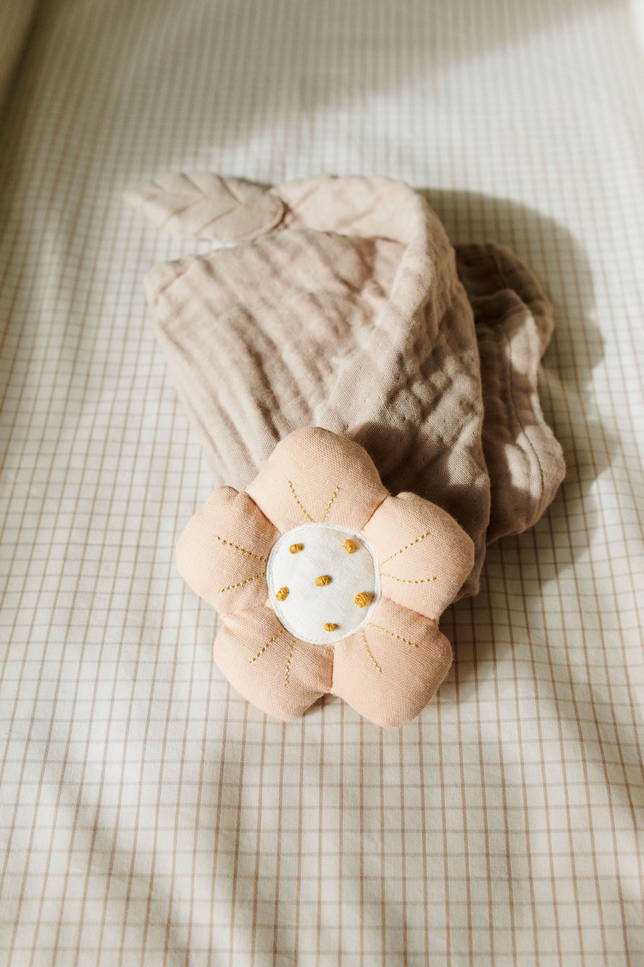 Dear-April-Fleur-Cuddle-Cloth-Little-Mouse-3-151-00