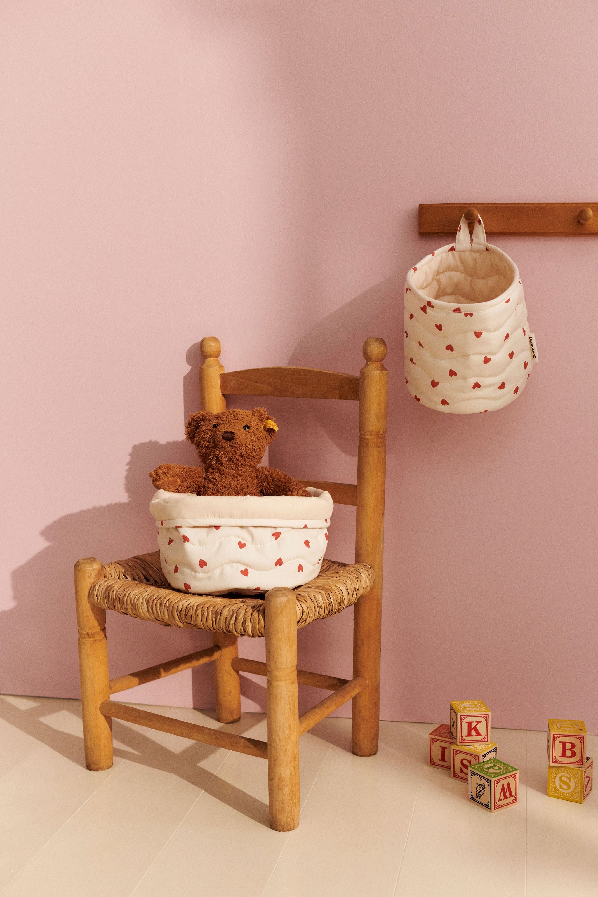 Dear-April-Kiki-baskets-little-love-4-106-26