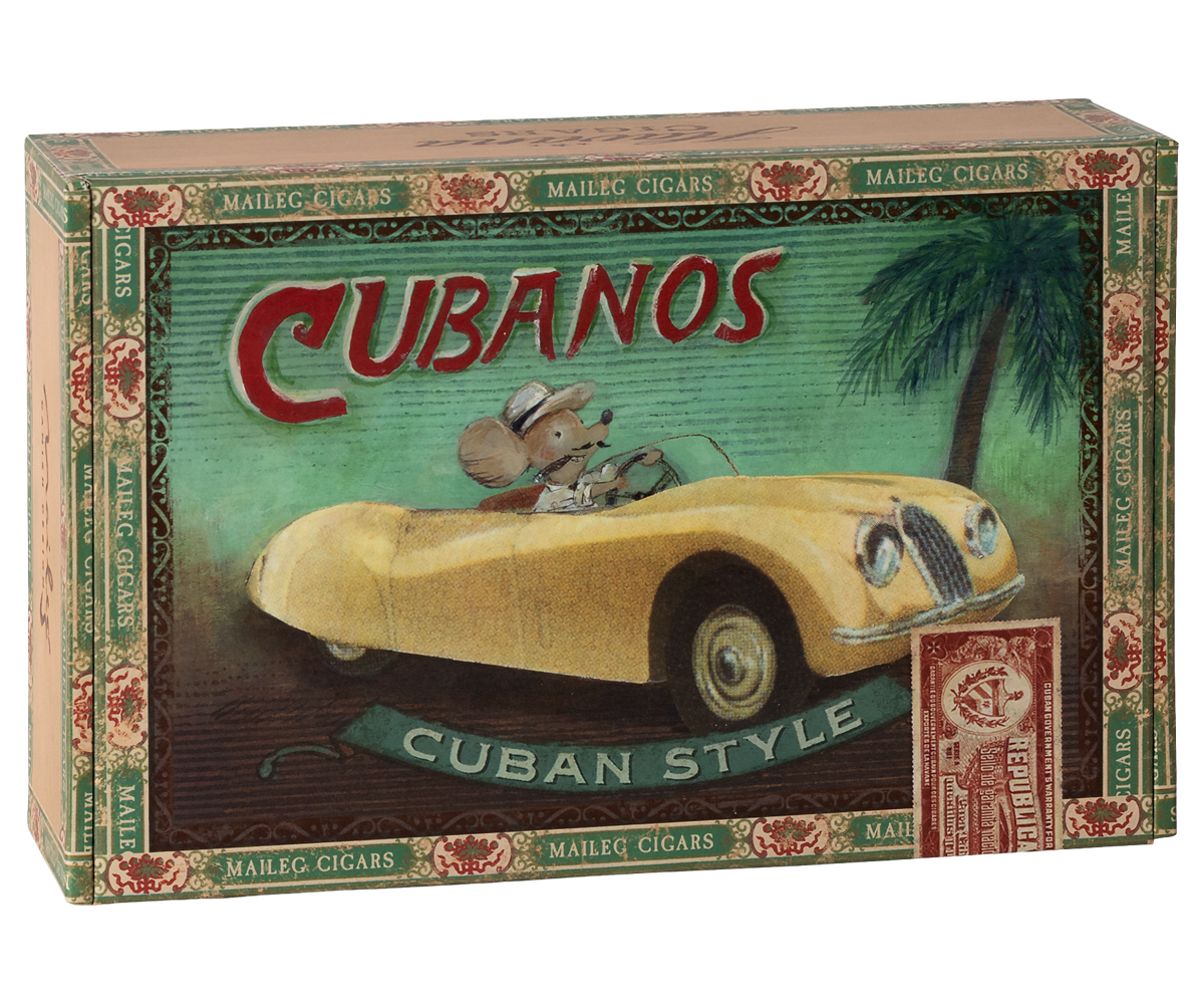 Maileg-Grossmutter und Grossvater-Maus-in-Zigarrenschachtel-17-6303-00