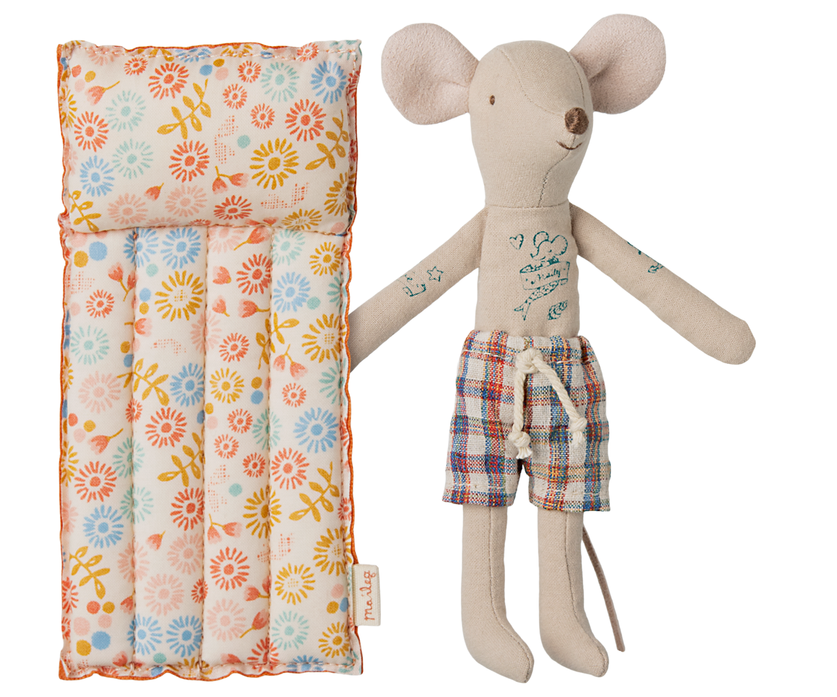 Maileg-Papa-Maus-mit-Luftmatratze-17-5312-00