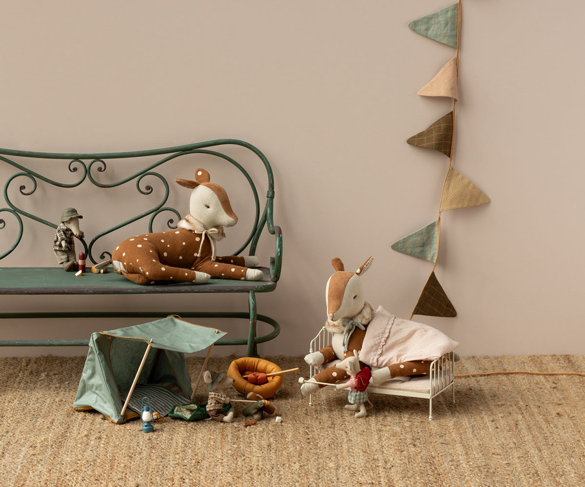 Maileg-Safari-friends-cosy-bambi-mint-16-4902-01