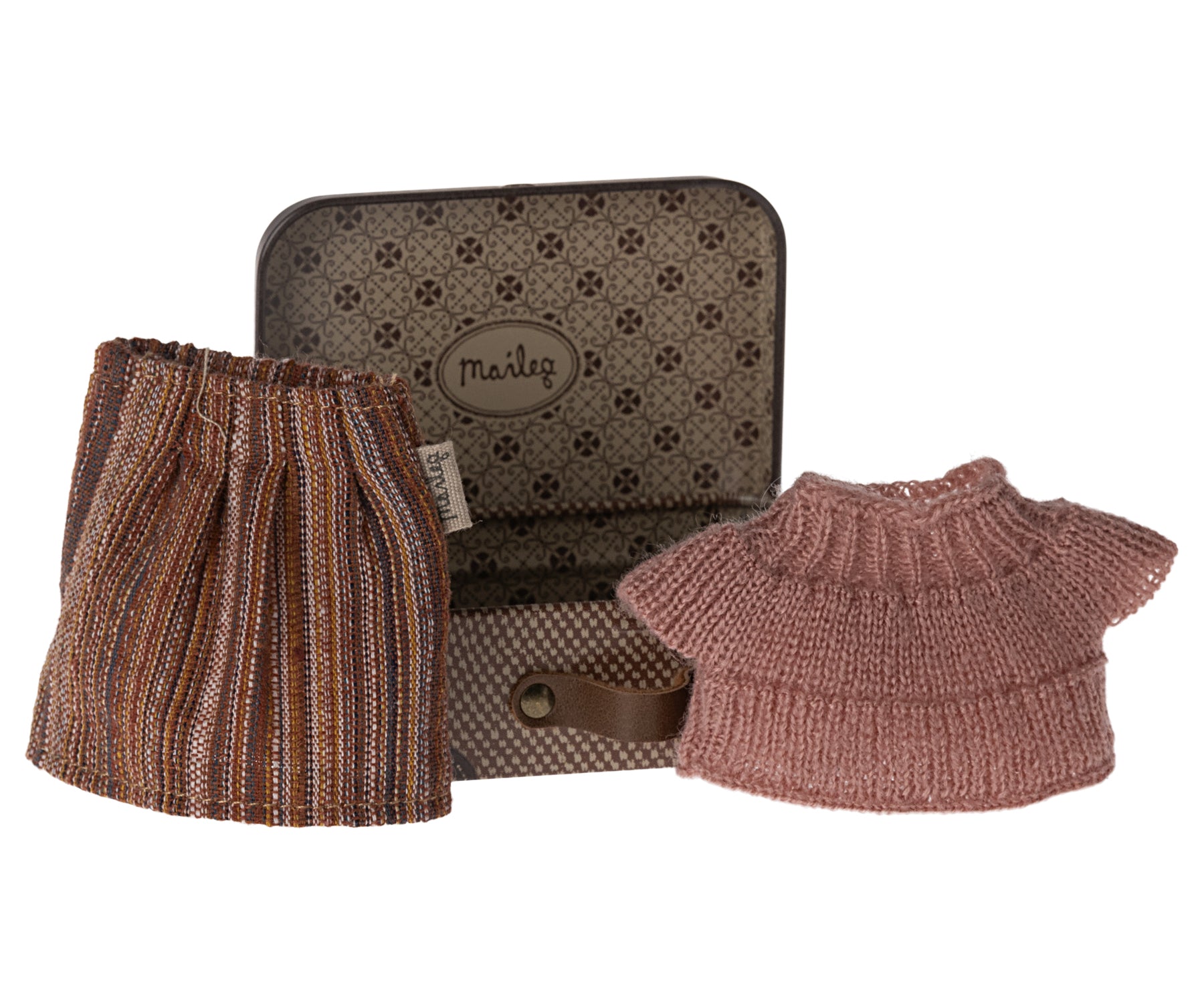 Blouse et jupe tricotées Maileg dans une valise, Grandma Mouse