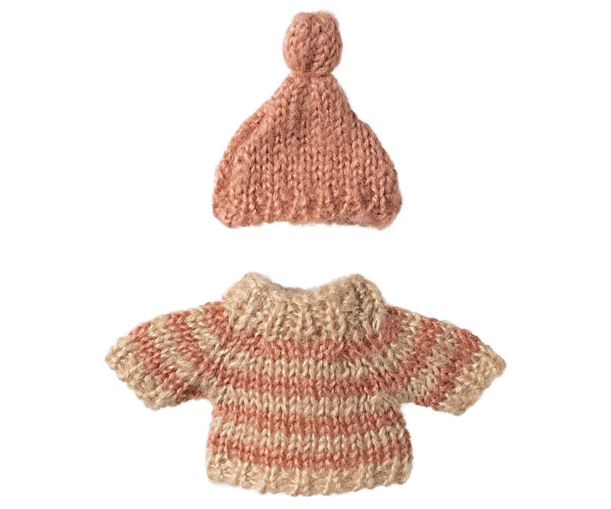 Maileg-Strickpullover-Mütze-grosse-Schwester-Maus-17-4212-00