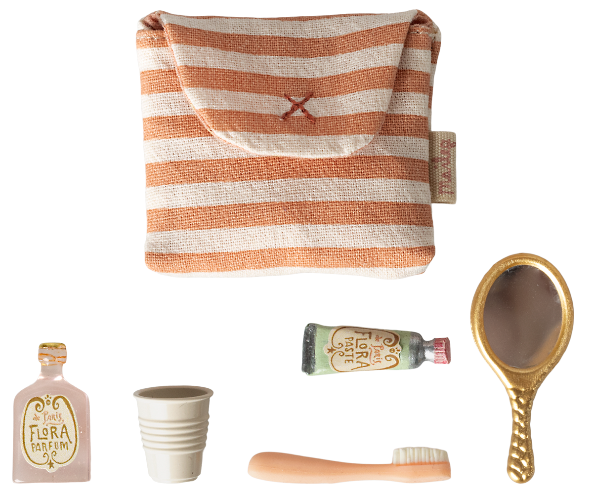 Detail Maileg Zahnbürste Becher Spiegel Creme Set für Mäuse in Tasche