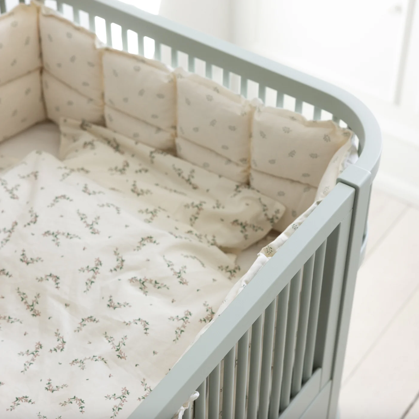 Sebra-Baby-Juniorbett-mist-green-200130044-1