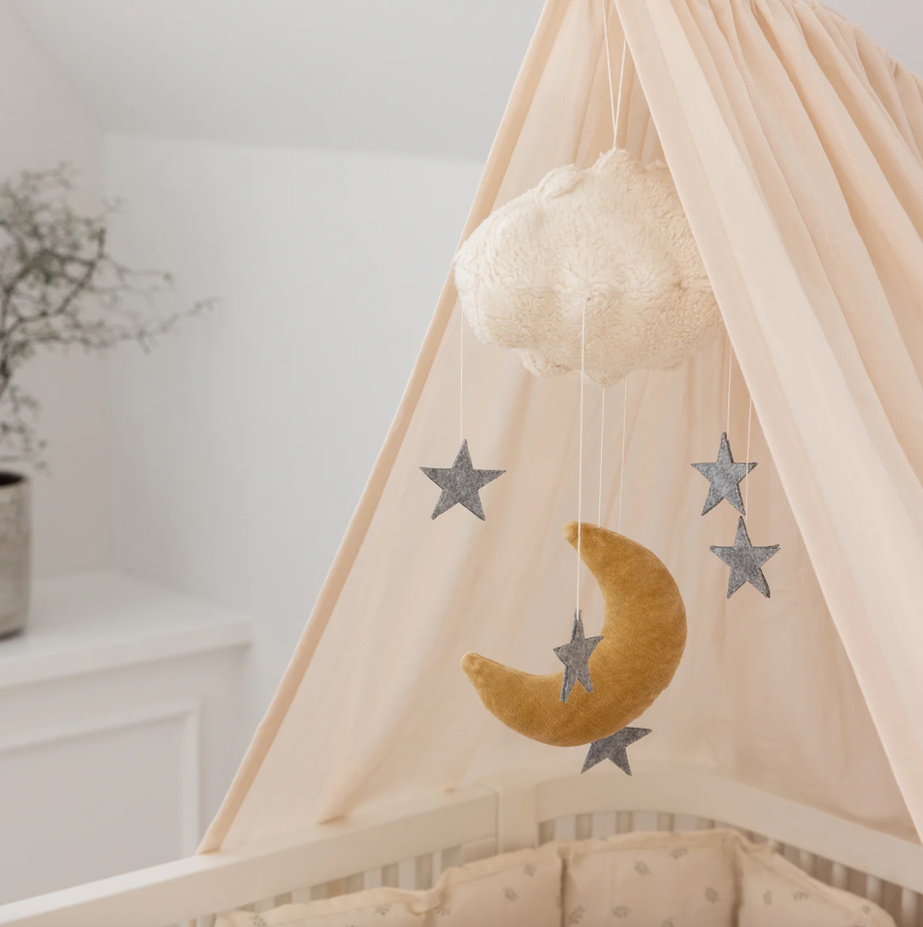 Sebra-Babymobile-Moon-and-Stars-302430004