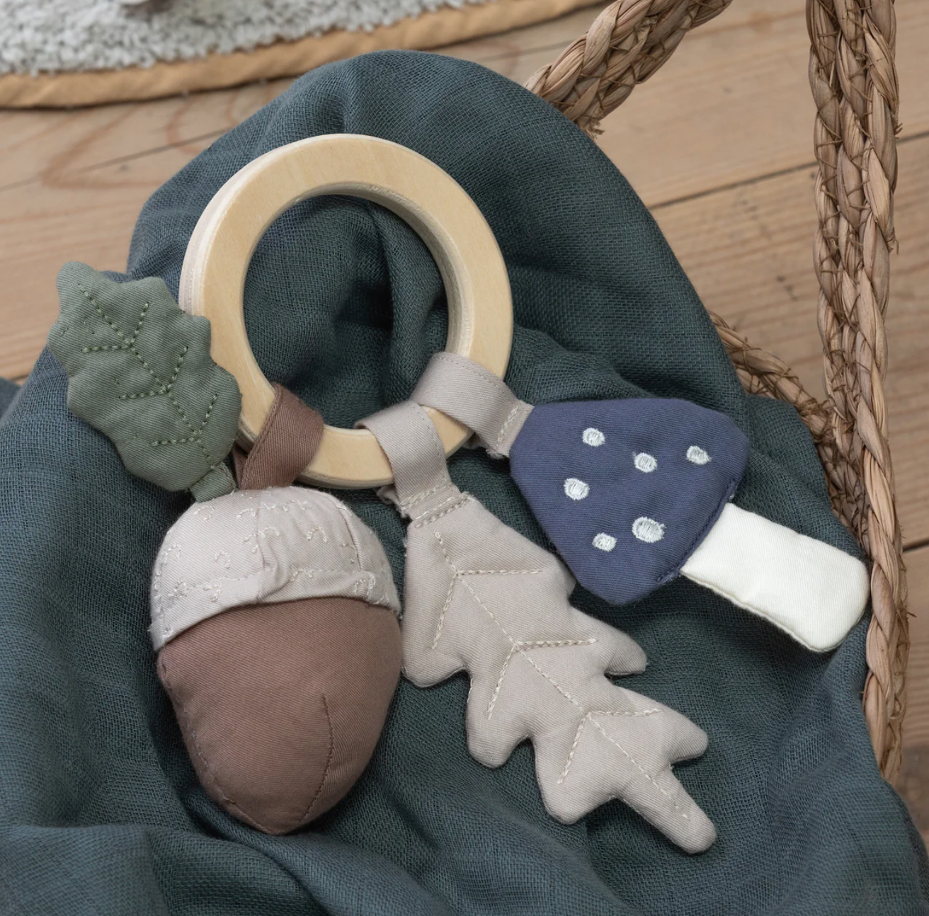 Sebra-Rassel-Blatt-Pilz-Eichel-301110001