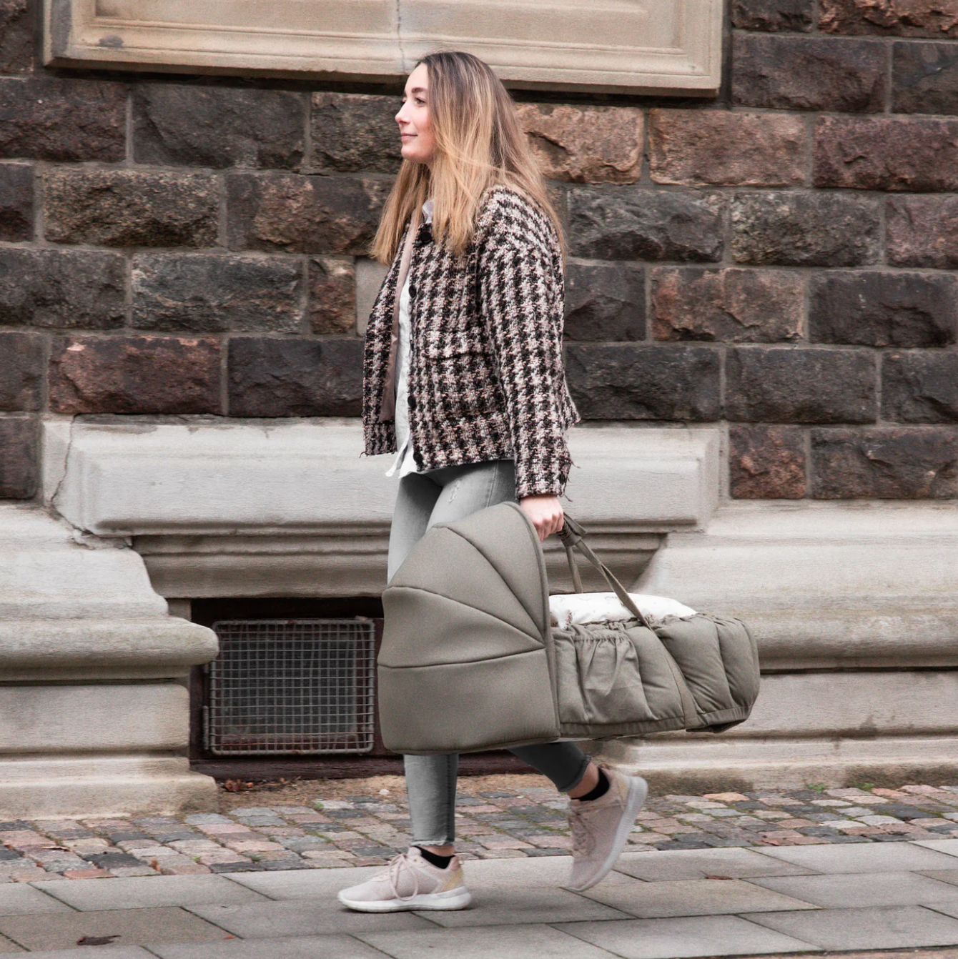 Sebra-Verdeck-für-3-in-1-Babynest-dark-olive-101630005