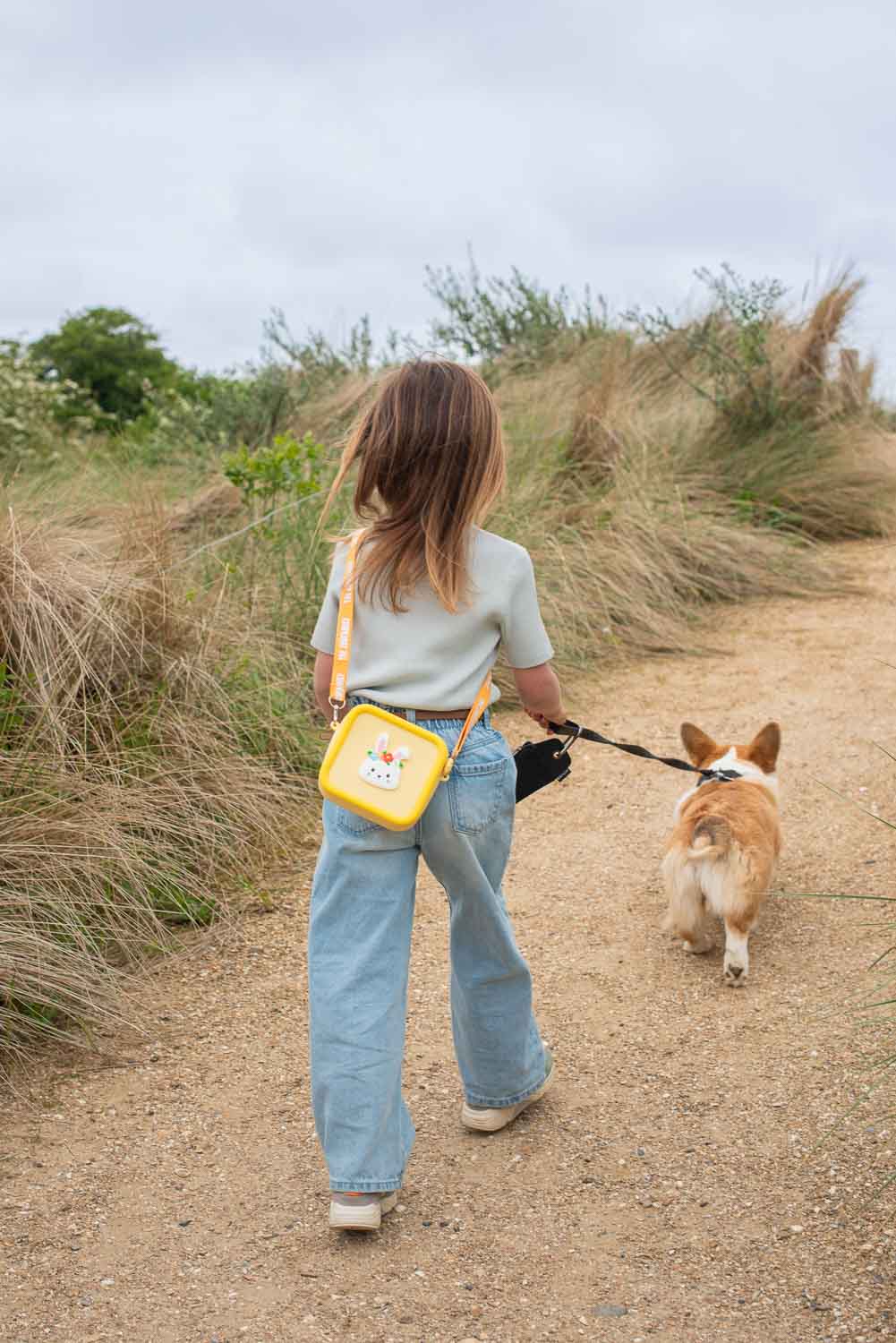 The_Zoofamily_silicon_bag_rabbit_flower