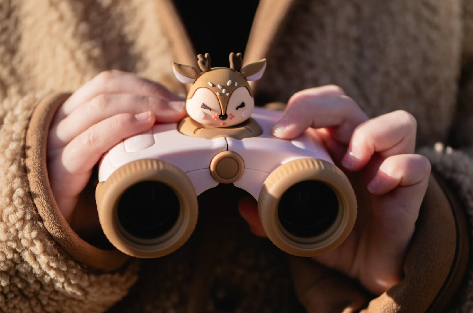 Zoo Eyes Deer Kinderfernglas von The Zoofamily im niedlichen Reh-Look für kleine Naturforscher.