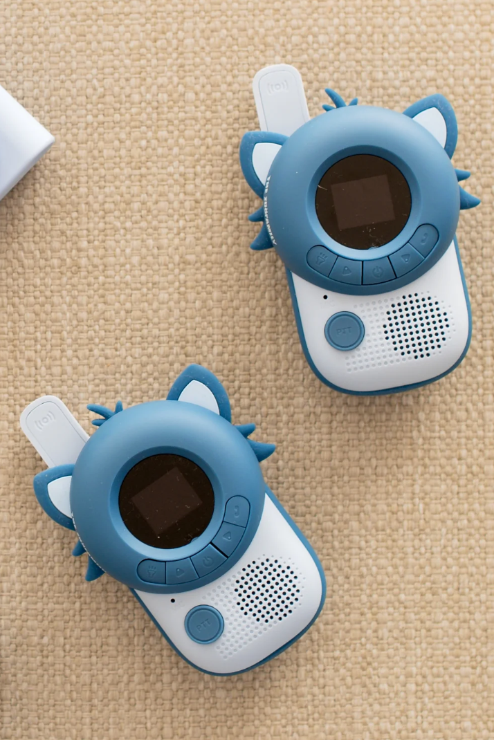 Zoofamily Zoo Walkie Talkie Waschbär für Outdoor-Abenteuer und Kommunikation bis zu 3 km Reichweite.