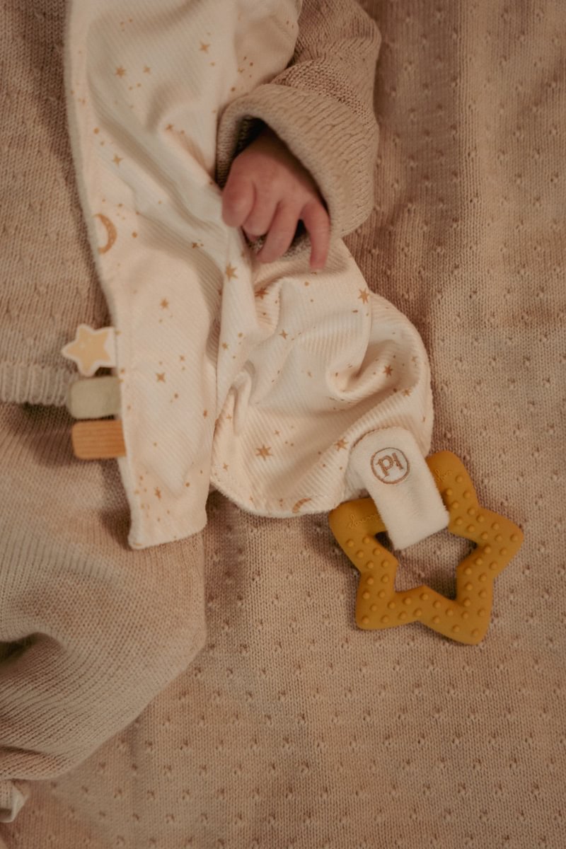 Little-Dutch-Schmusetuch-mit-Beissring-Newborn-LD8428