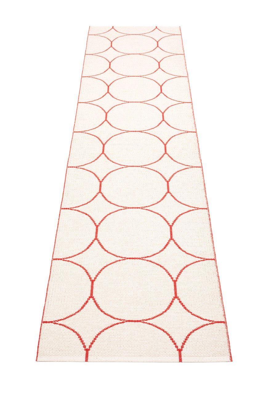 Pappelina-Boo-carpet-red