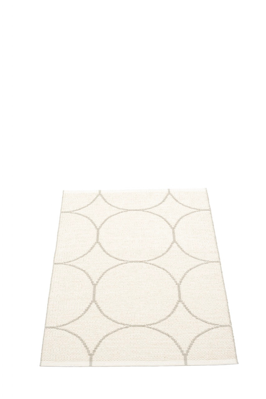 Pappelina-Boo-Teppich-Linen