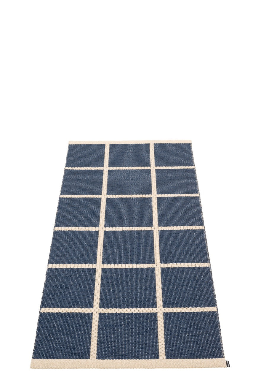 Pappelina-Criss-Dark-blue-Carpet