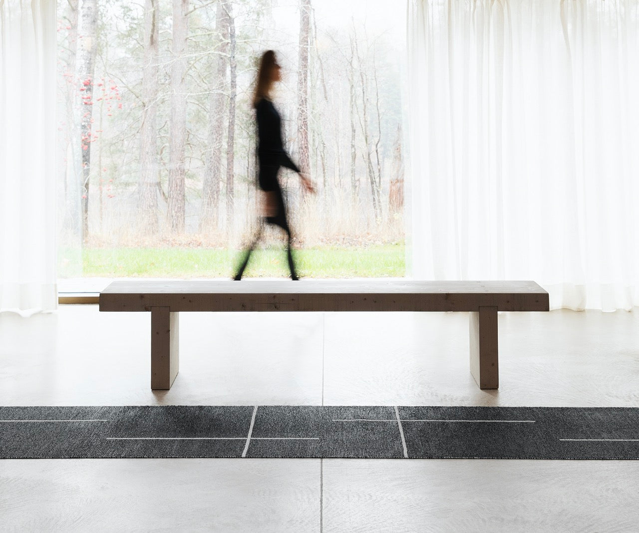 Pappelina-Teppich-Fred-Black