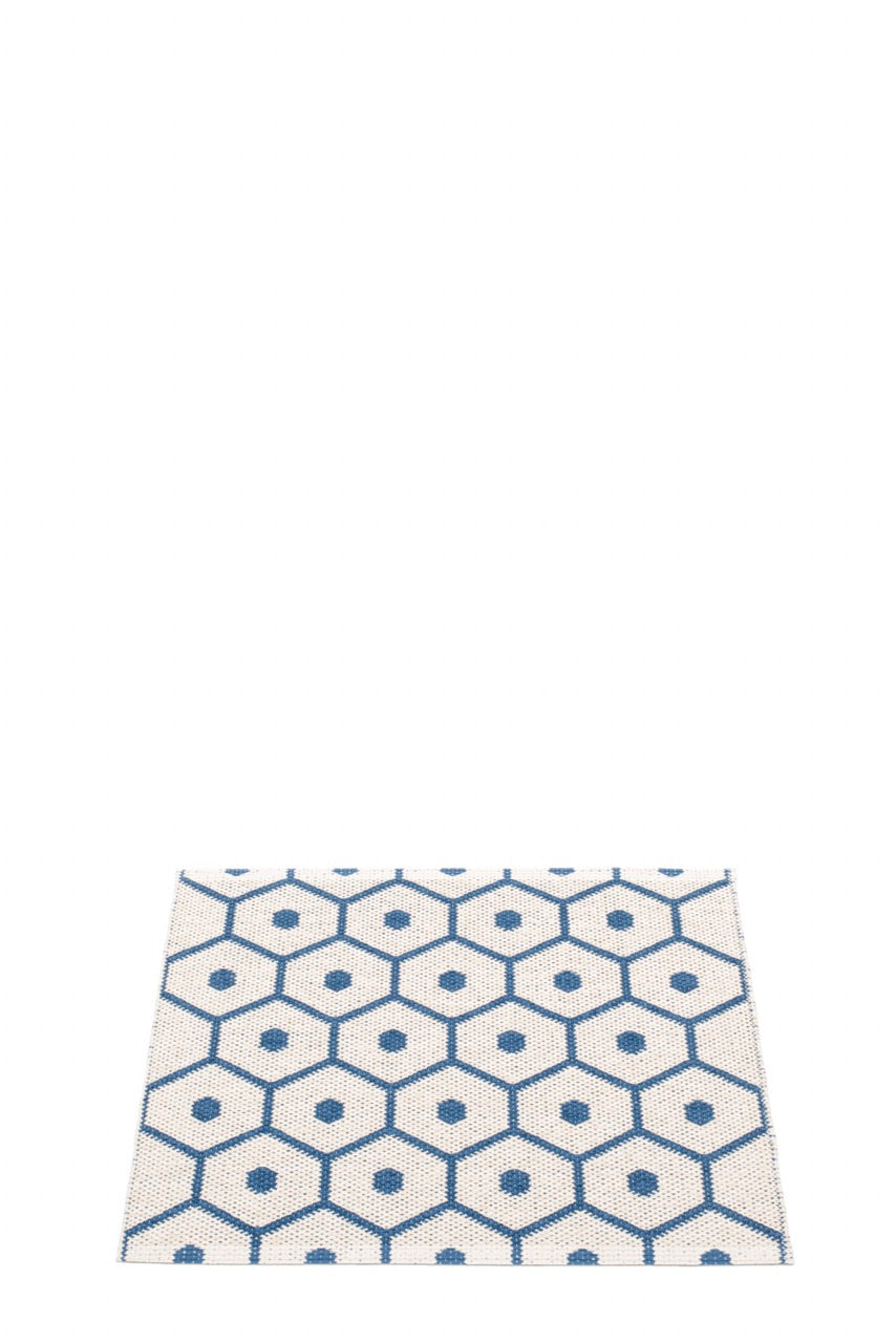 Pappelina-Teppich-Honey-Denim-Vanilla
