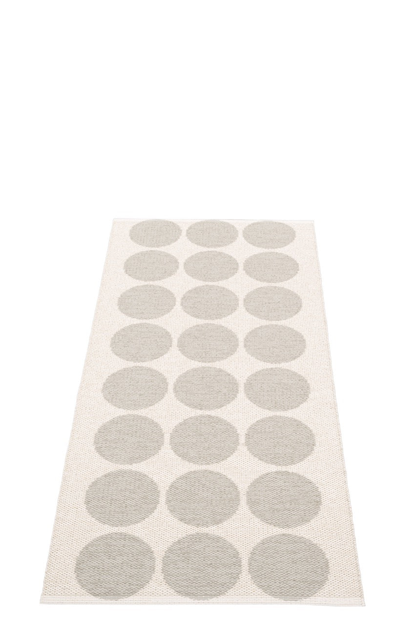 Pappelina-Hugo-Linen-Carpet