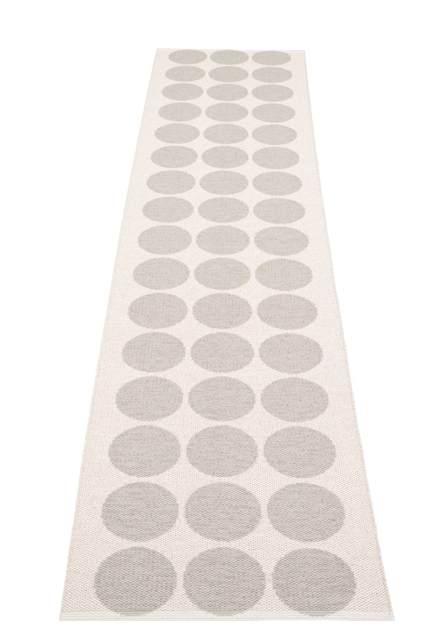 Pappelina-Hugo-Linen-Carpet